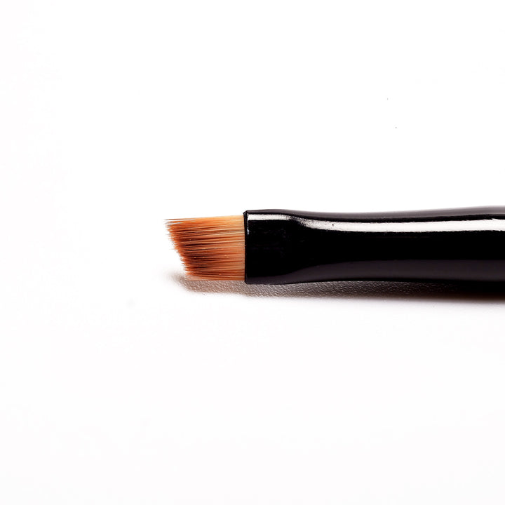 Eyebrow defining brush - Beautiful Brows and Lashes 